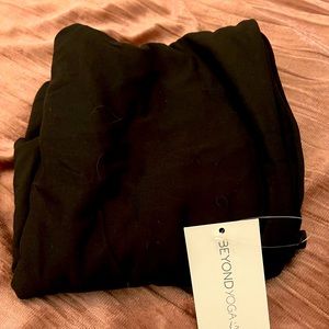 BEYOND YOGA INFINITY SCARF NWT